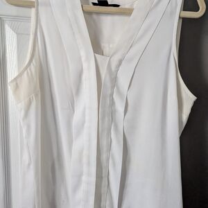 Elegant White Sleeveless Top